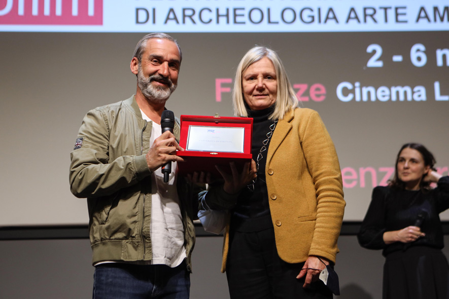 firenze_archeofilm-2022_premio-università-di-firenze_OLIVIER BOURGEOIS E ALESSANDRA PETRUCCI_foto-beppe-cabras